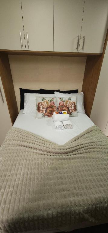 Postel nebo postele na pokoji v ubytování Um Compacto Perfeito no Batel