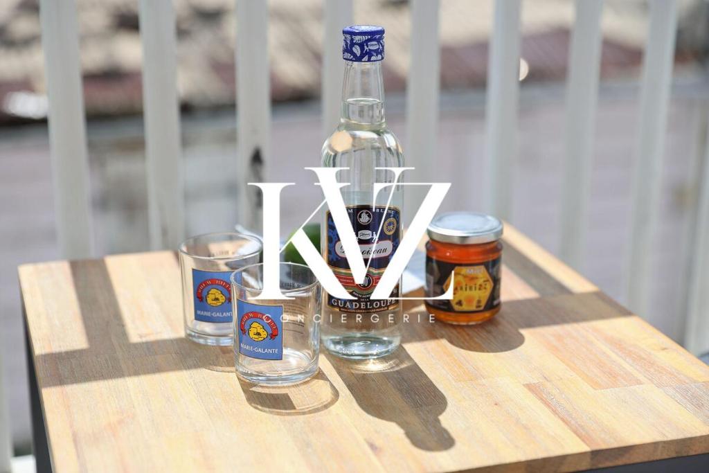 Ποτά στο Urban Tropik by KVZ near Place de la Victoire