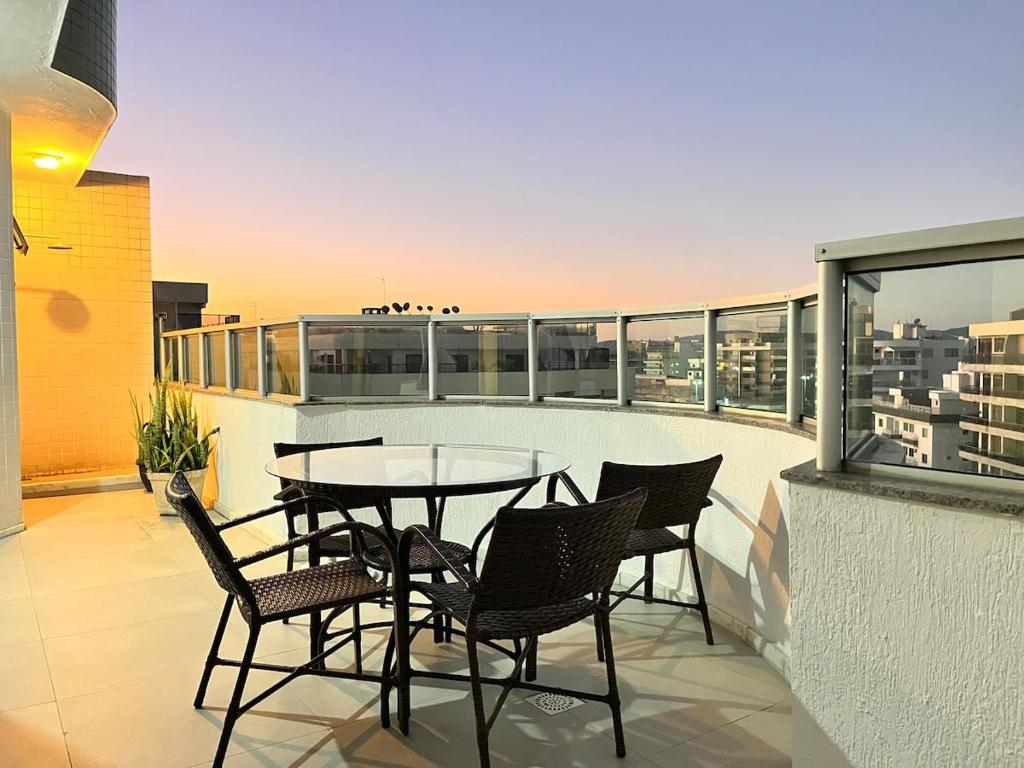 Balkón nebo terasa v ubytování Braga 1403 Duplex Influencer completo pequena piscina privativa