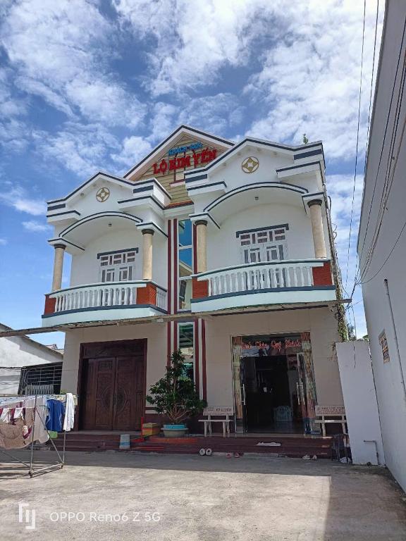 Gallery image of DNTN Khách sạn Lộ Kim Yến in Soc Trang