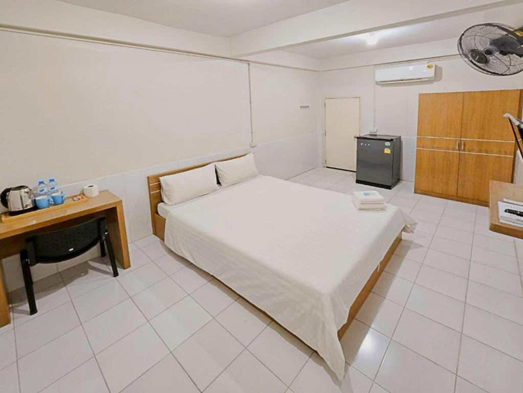 Η κουζίνα ή μικρή κουζίνα στο Ze Residence Ramintra