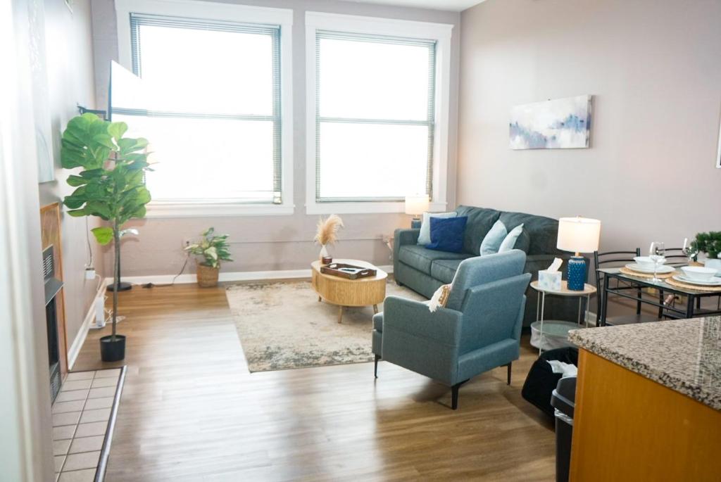 Χώρος καθιστικού στο Little Peaceful Loft