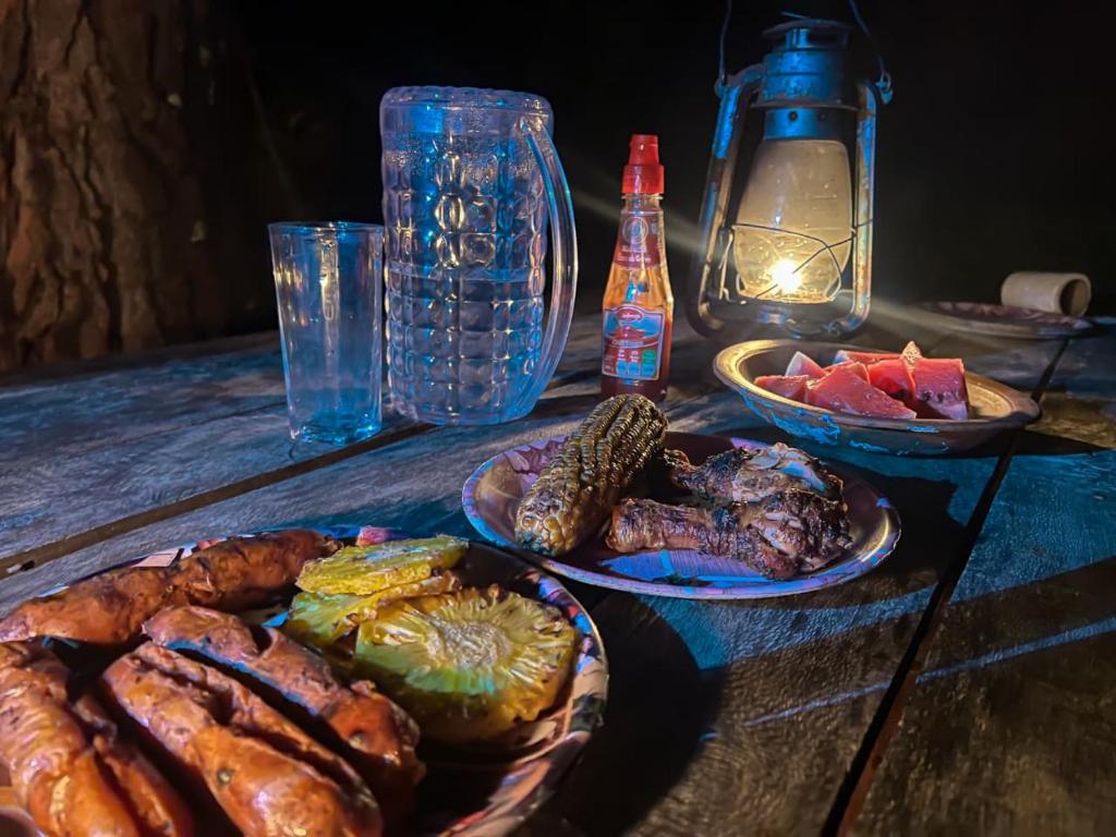 Jídlo v kempu nebo okolí