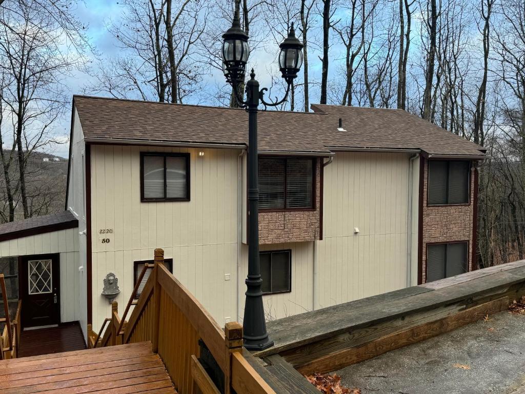 Hoone, kus puhkemaja asub