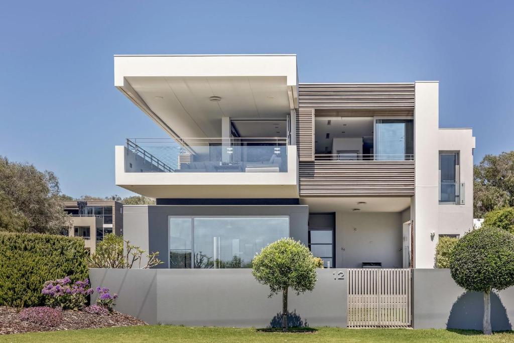 Το κτήριο όπου στεγάζεται  η παραθεριστική κατοικία