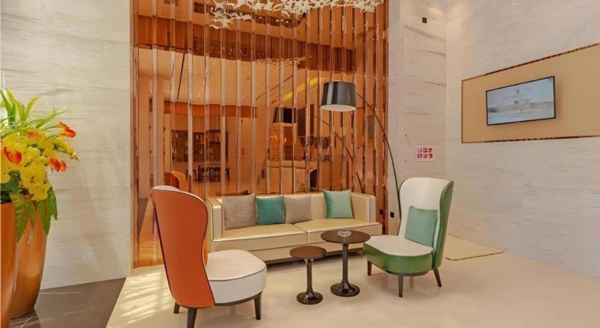 Posezení v ubytování City Comfort Inn Taizhou International Exhibition Center