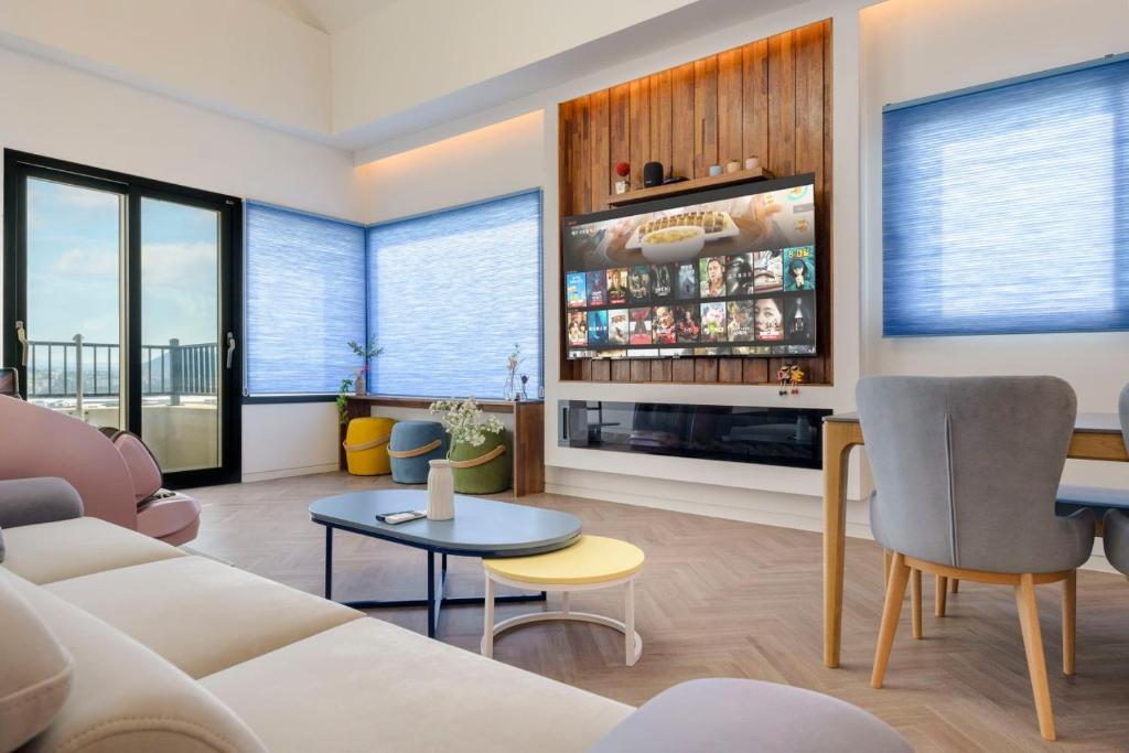 Χώρος καθιστικού στο 위드유하우스