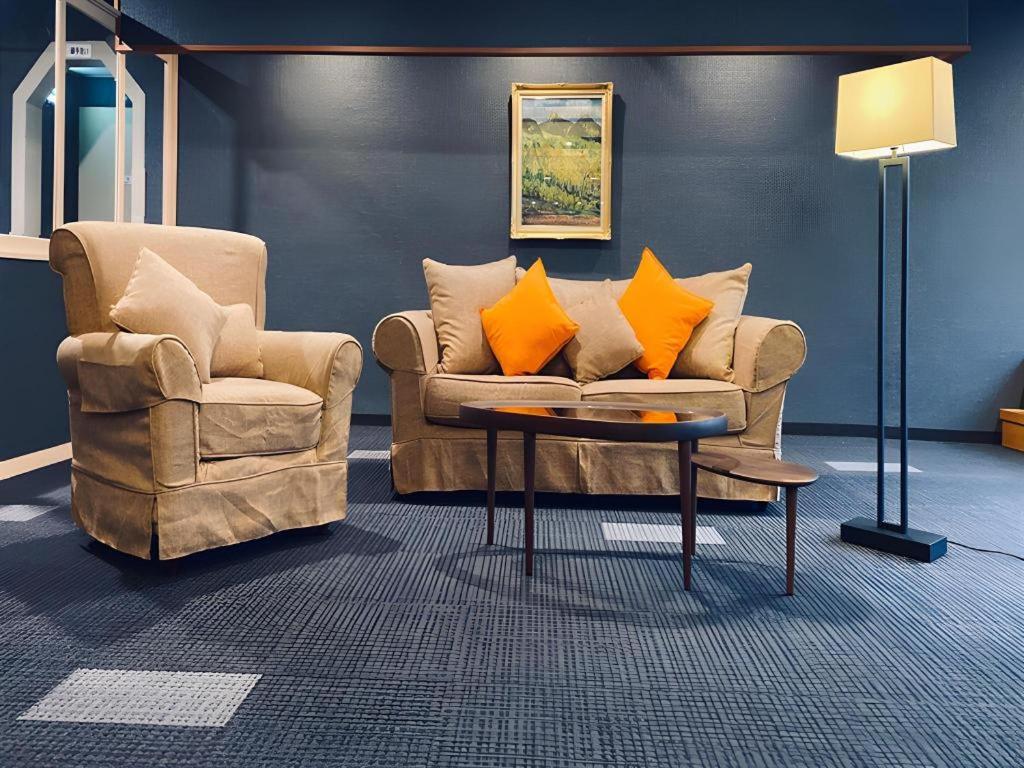 Posezení v ubytování Hotel & Onsen 2307 Shiga Kogen