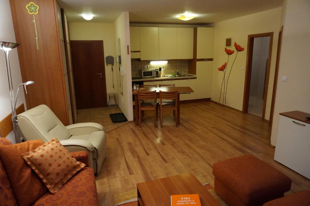Kuchyň nebo kuchyňský kout v ubytování Apartmán KLAUDIA Tále