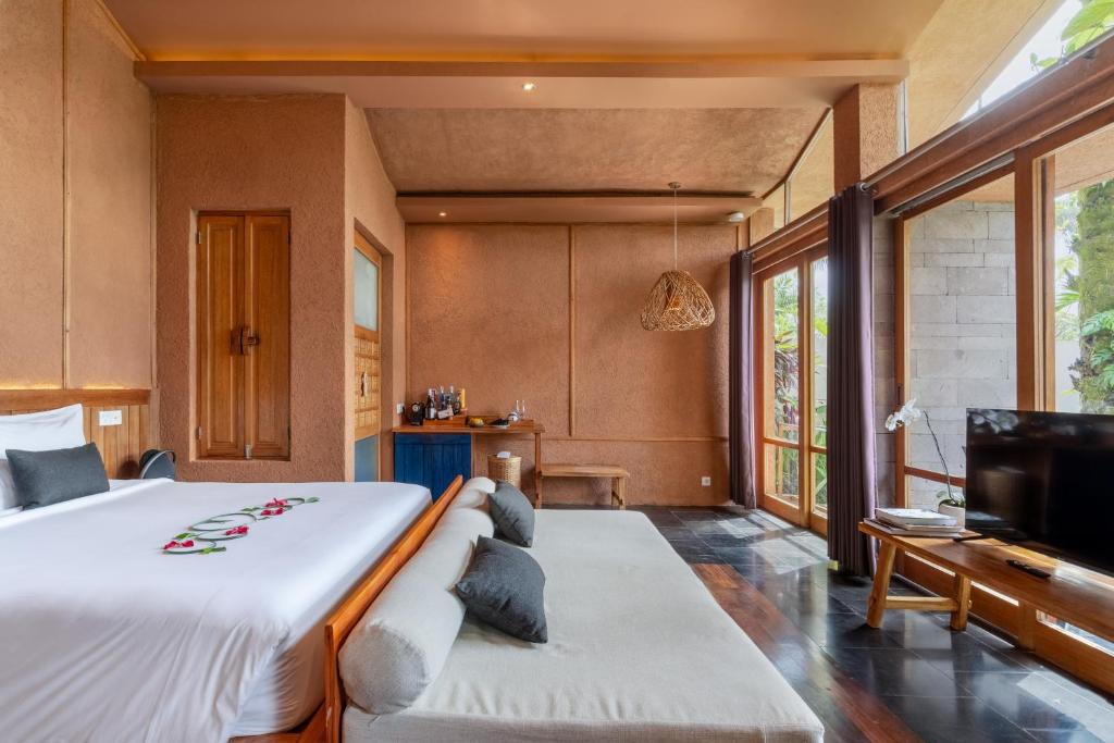 Amora Ubud Boutique Villas - 6