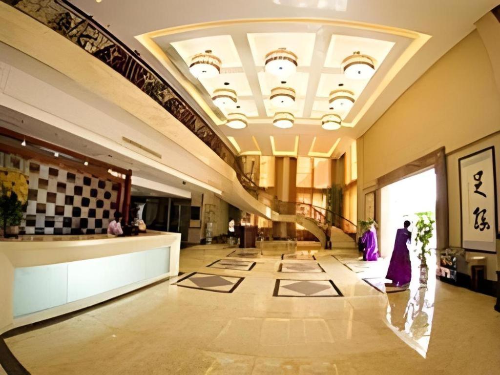 Posezení v ubytování GreenTree Inn GuangDong DongGuan HouJie Business Hotel
