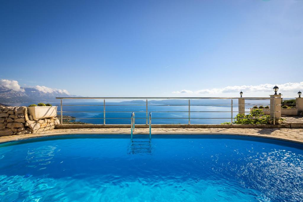 Příroda nedaleko vily