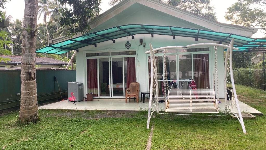 Κήπος έξω από το Nature River Villa