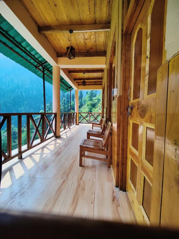 Μπαλκόνι ή βεράντα στο Yolo Hostel and Stays Sojha