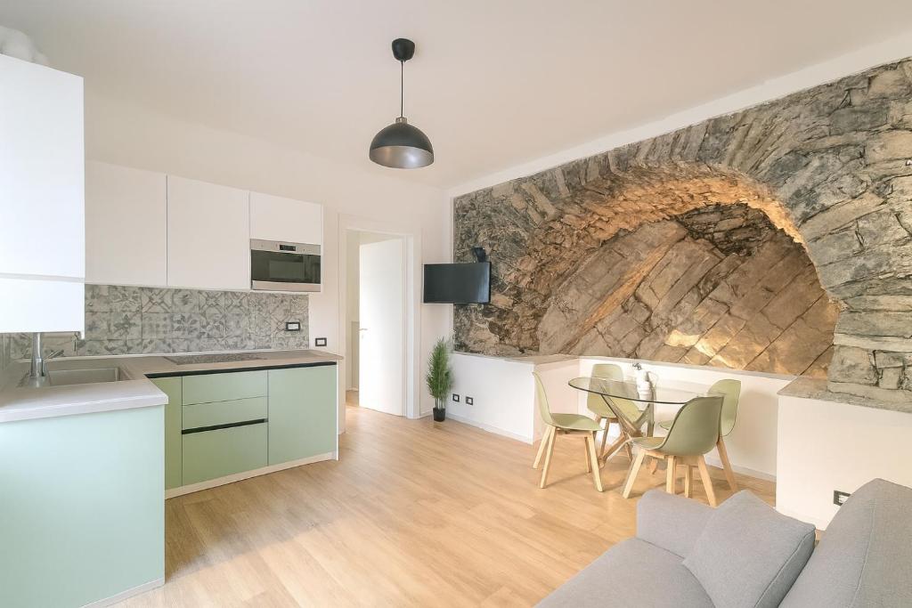 Η κουζίνα ή μικρή κουζίνα στο Como Lake View Enjoy&Relax