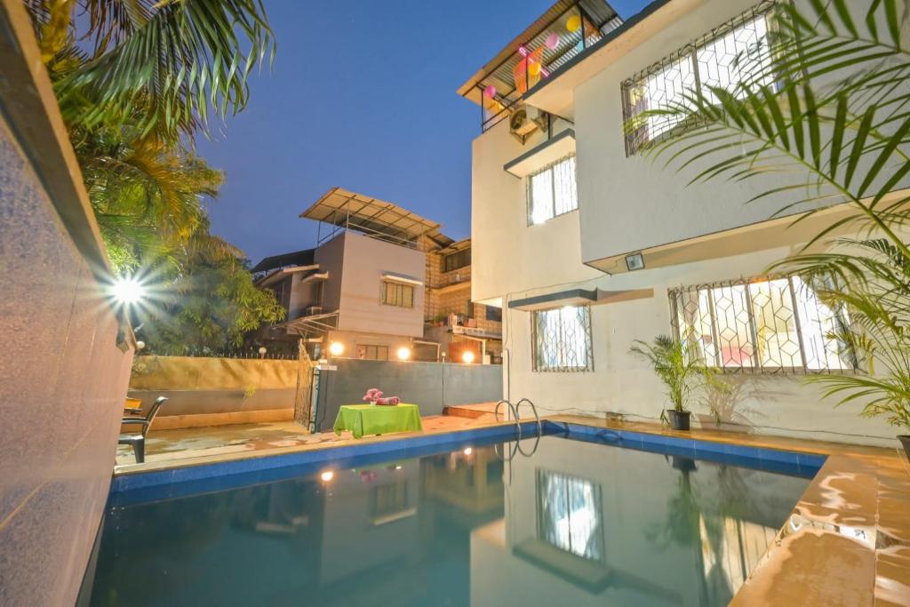 Πισίνα στο ή κοντά στο ll EMPYREAN STAY ll SANAM VILLA ll