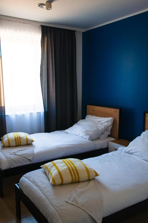 Łowicka 28 Business Apartments Gliwice - Faktura VAT & Parking - Vierbettzimmer Mit Balkon