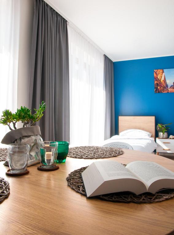 Łowicka 28 Business Apartments Gliwice - Faktura VAT & Parking - Suite-Apartment