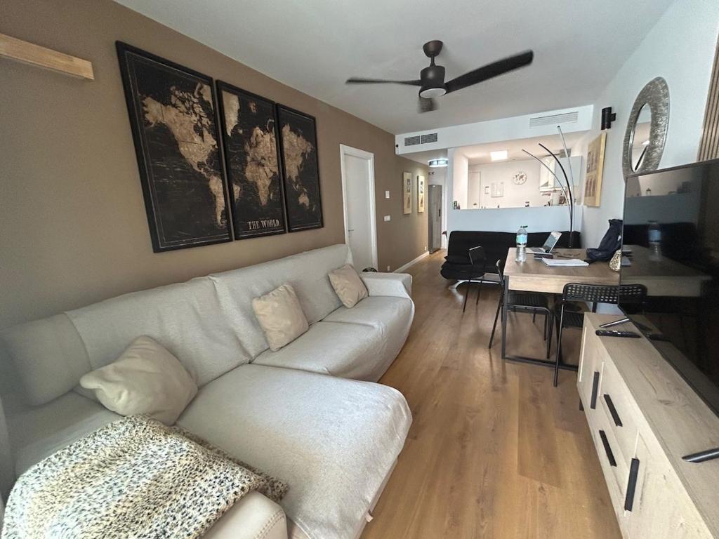 Χώρος καθιστικού στο Canet al Mar Luxe y Confort-Pet Friendly