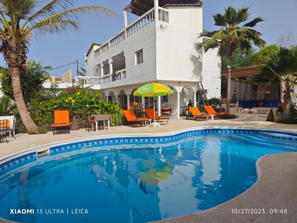 Πισίνα στο ή κοντά στο L'Orangeraie