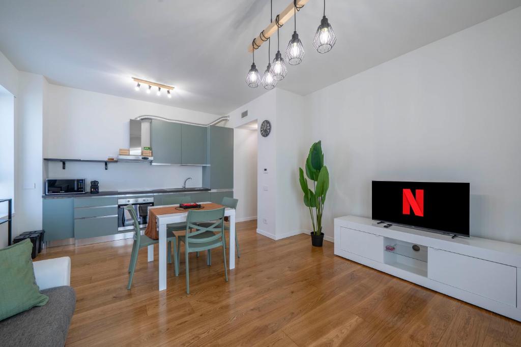 Elegant and Modern Apartment in Central Milan