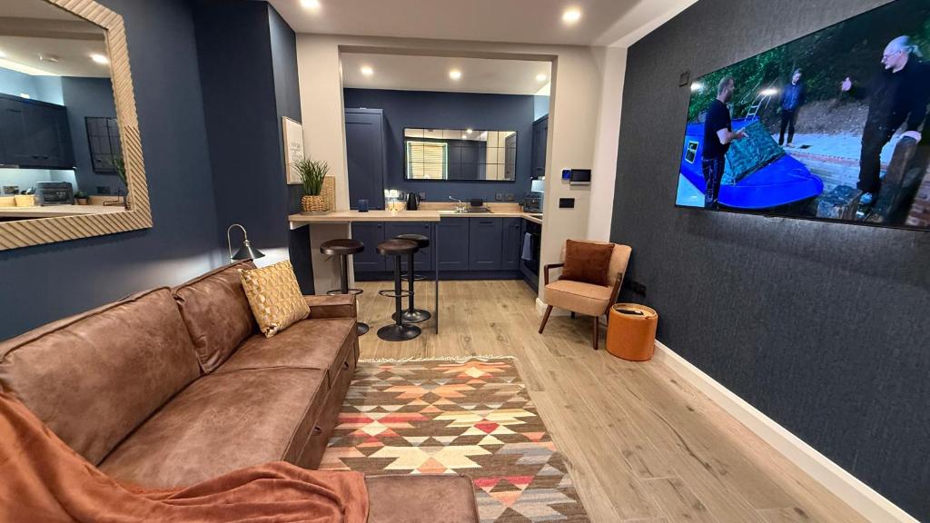 Μια τηλεόραση ή/και κέντρο ψυχαγωγίας στο URBAN OAKS stylish city centre living