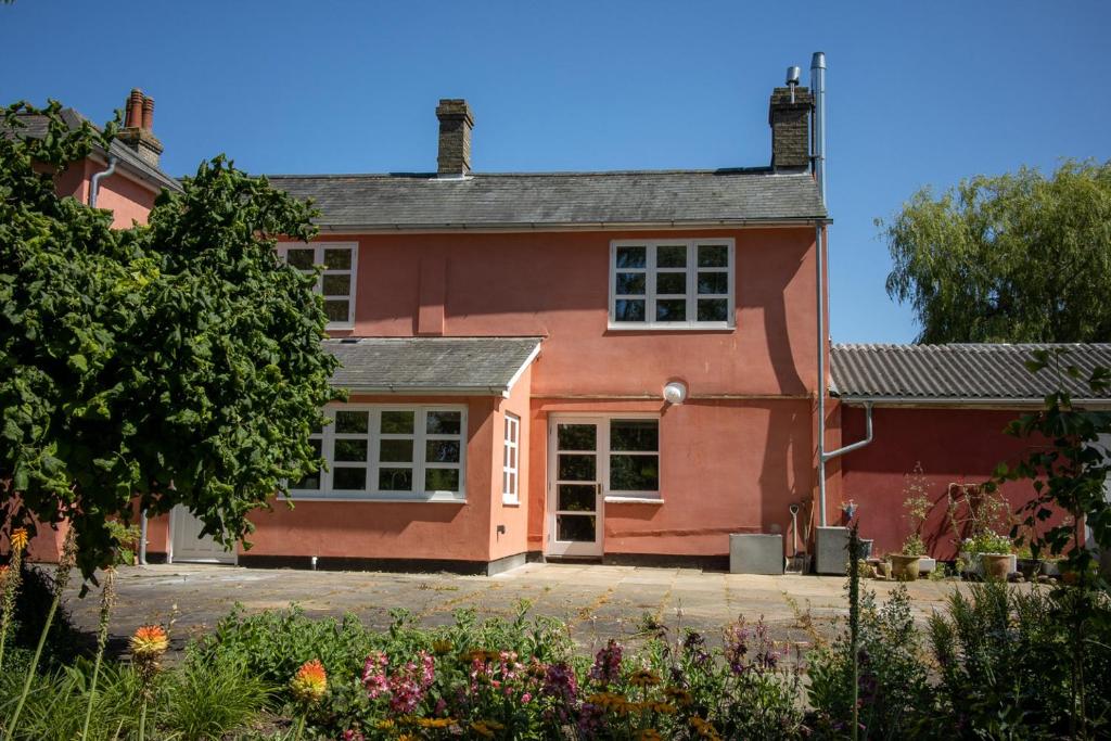 Budova, kde se prázdninový dům nachází