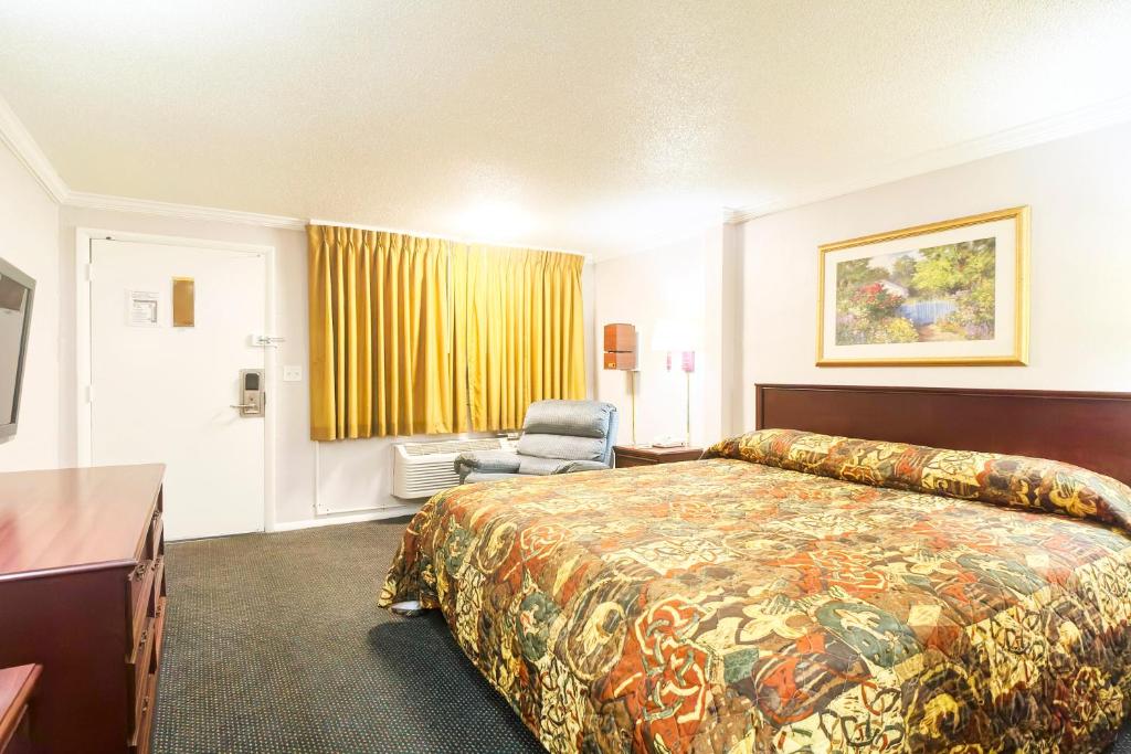 Hotel O Haven Inn Huntsville AL US 72 - Kingsize-Bett, Nichtraucher