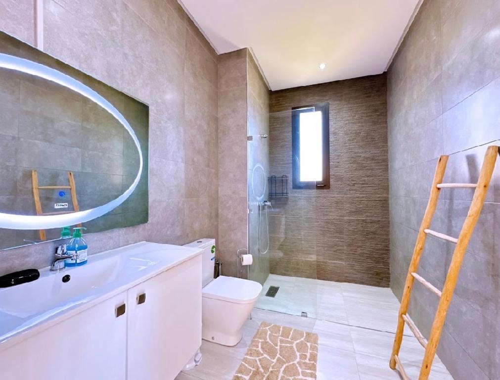 Fotografie z fotogalerie ubytování Logement For Rent Ville Rouge Family Only v destinaci Najem