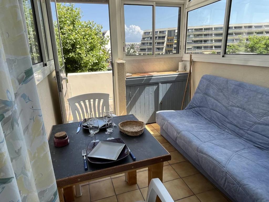 Χώρος καθιστικού στο Appt Studio 2 couchages CAP D'AGDE NATURISME