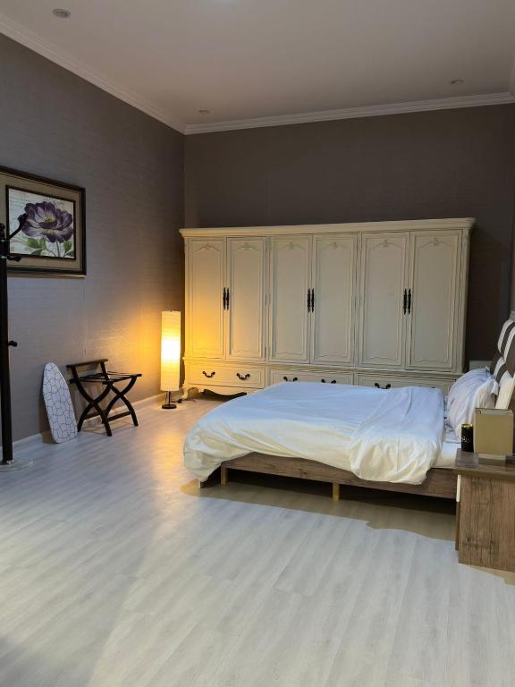 Postel nebo postele na pokoji v ubytování شقة الدرعية - مدخل خاص ودخول ذاتي