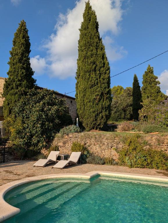 Bazén v ubytování Celler Colltor nebo v jeho okolí