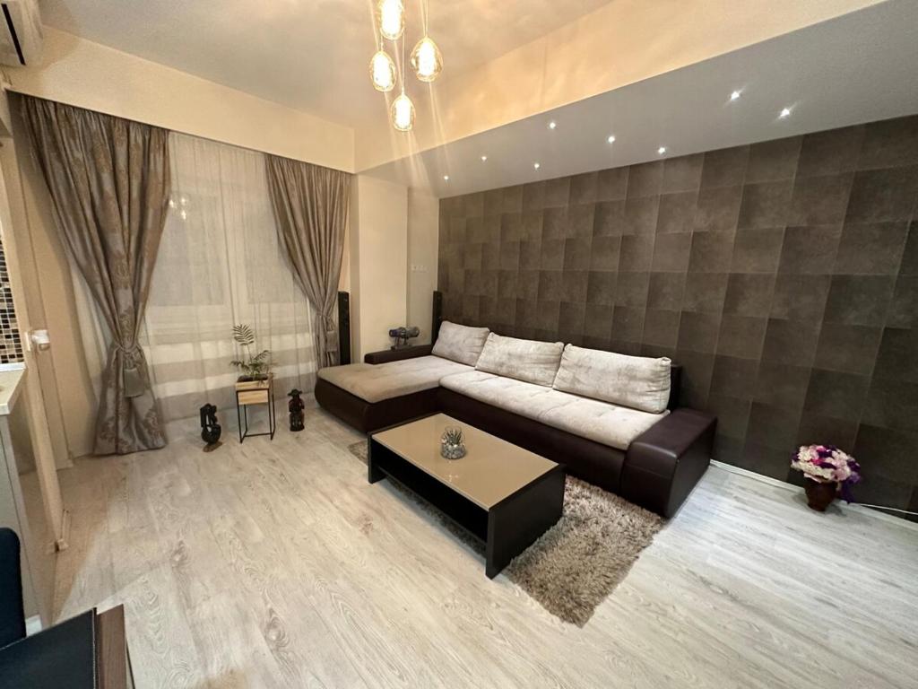 Χώρος καθιστικού στο Apartment, 5 minutes from the Christmas market