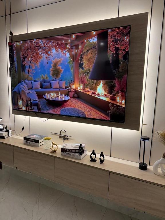 TV a/nebo společenská místnost v ubytování شقة مودرن غرفة وصالة