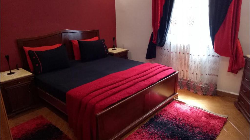 Ένα ή περισσότερα κρεβάτια σε δωμάτιο στο Dahyaz House