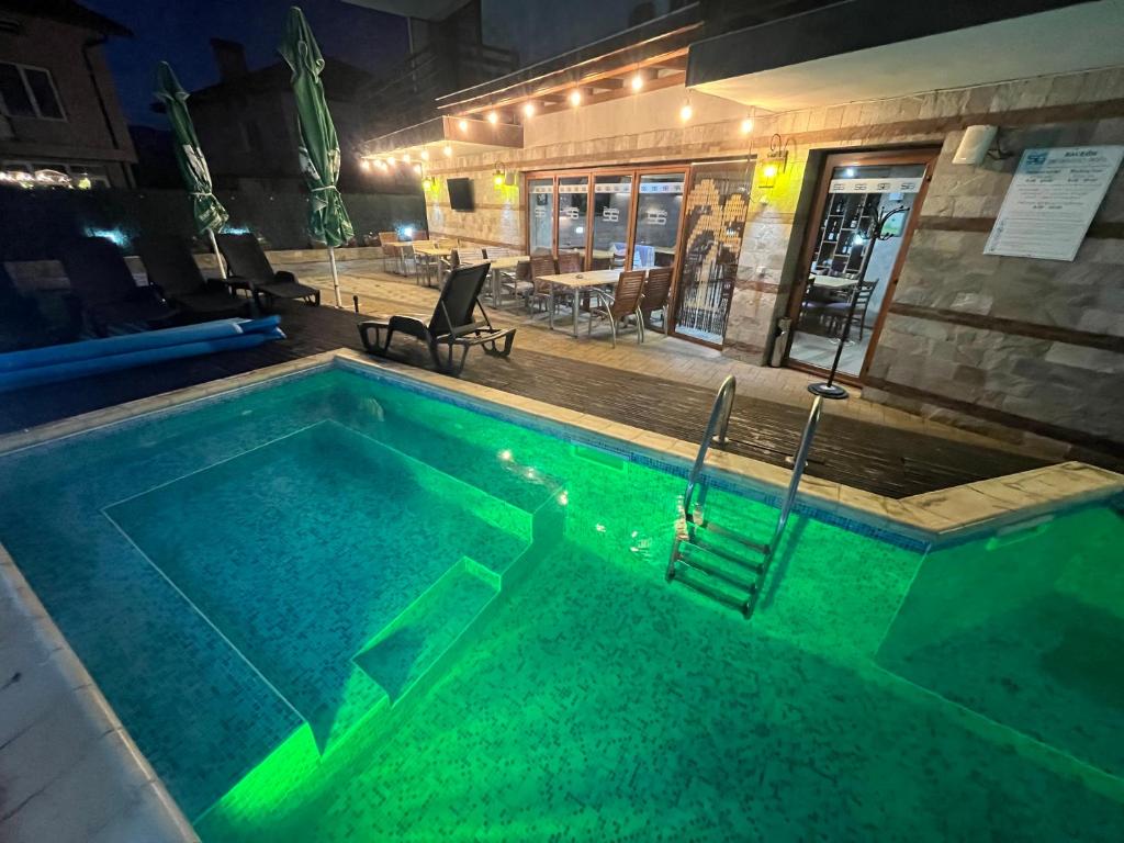 Πισίνα στο ή κοντά στο Mineral 56