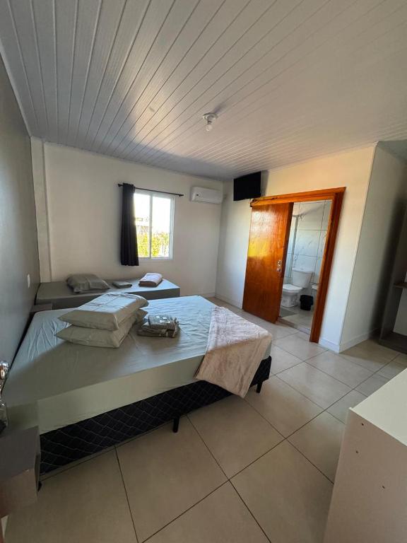 Gallery image of Hotel 386, lugar tranquilo e preço acessível in São José do Centro