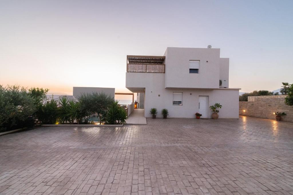 El edificio en el que está la villa