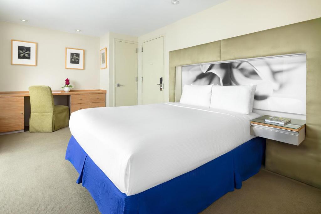 Shoreham Hotel - 