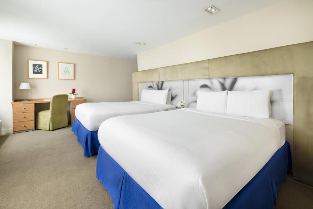 Shoreham Hotel - 