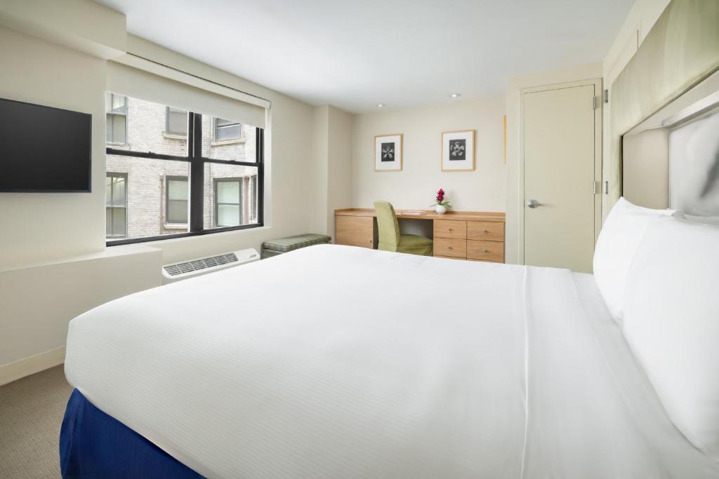 Shoreham Hotel - 