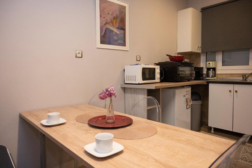 Chic & Cozy Apartment - 17