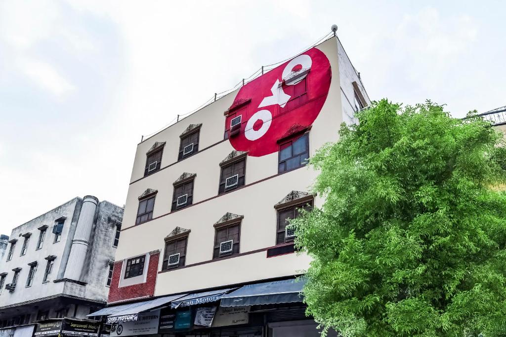 Το κτήριο όπου στεγάζεται  το ξενοδοχείο