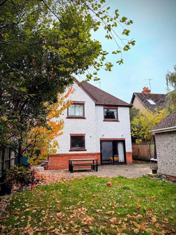 Gallery image of Fabulous family home in Newbury in Newbury