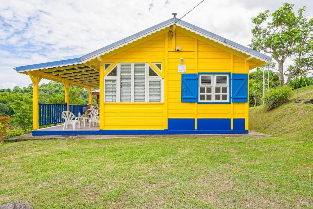 Budova, kde se prázdninový dům nachází