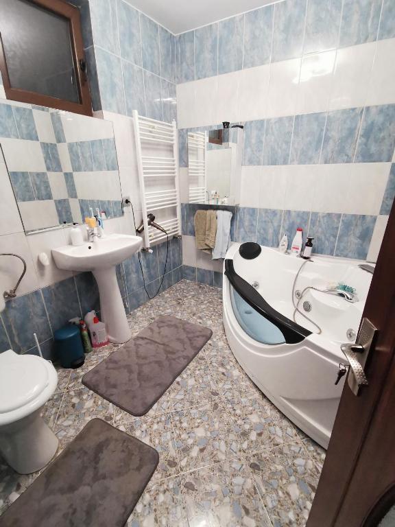 Koupelna v ubytování El'mehico House