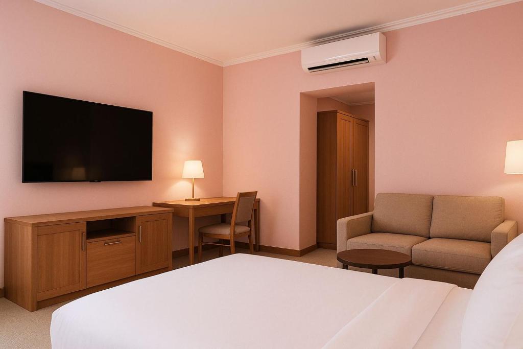 Fotografie z fotogalerie ubytování Grande Rosaline Hotel v destinaci Sragen