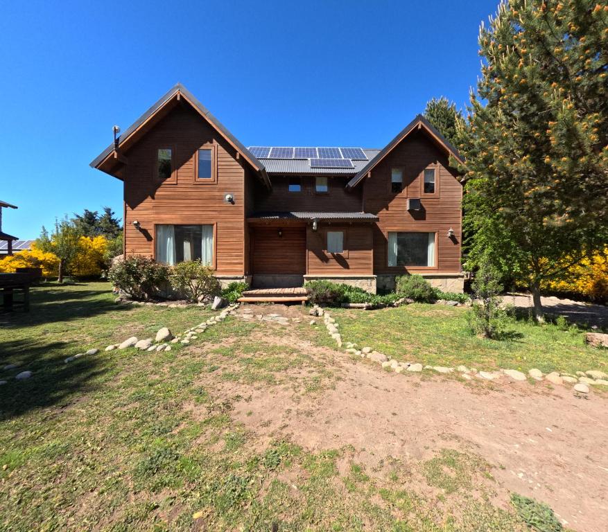 Tòa nhà nơi nhà gỗ tọa lạc