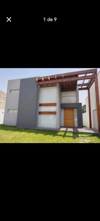 Το κτήριο όπου στεγάζεται  η παραθεριστική κατοικία