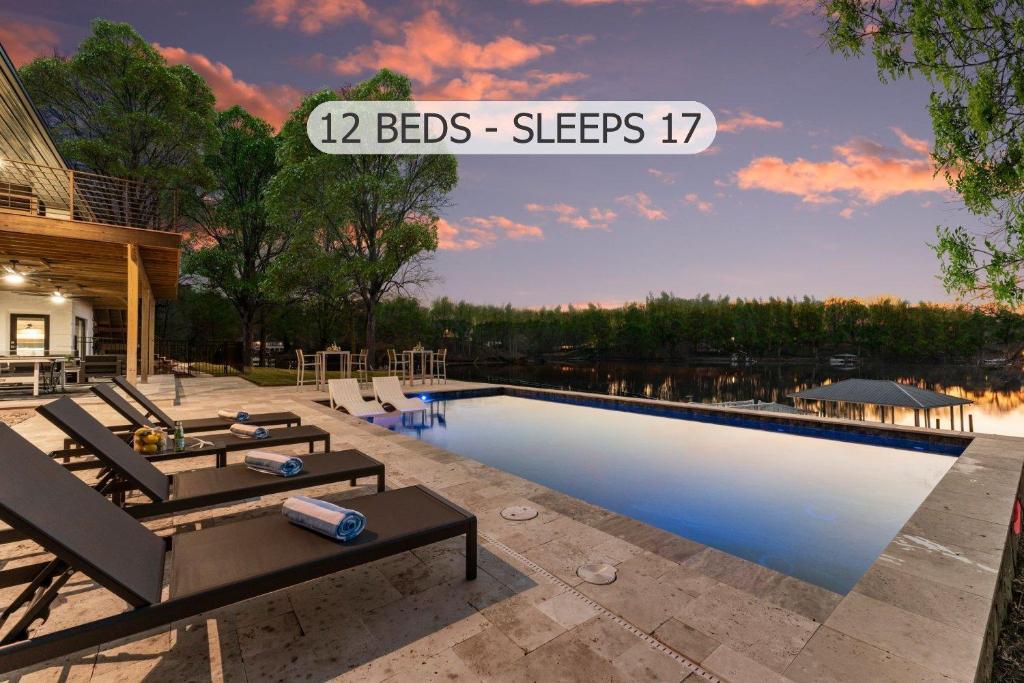 Bazén v ubytování Salience Path w/Heated Pool & Game Room nebo v jeho okolí